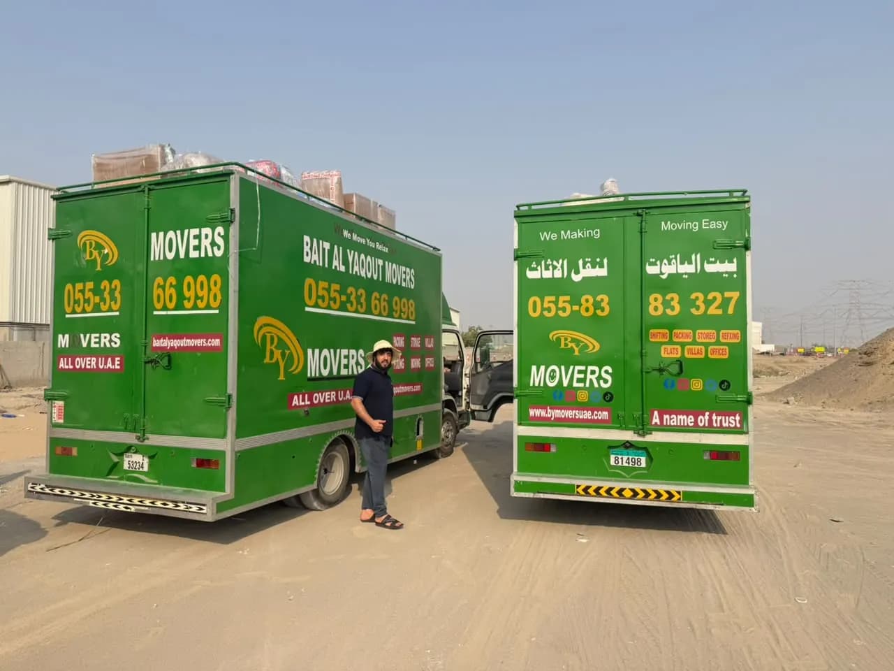 Smart Movers UAE crew packing and moving furniture in Dubai, UAE, job 02