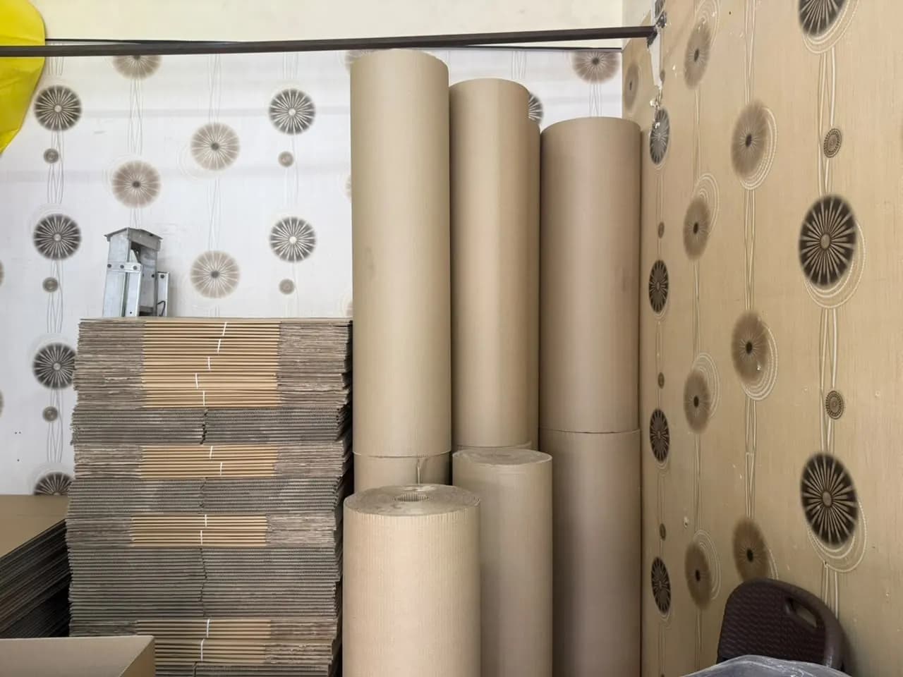 Smart Movers UAE crew packing and moving furniture in Dubai, UAE, job 16